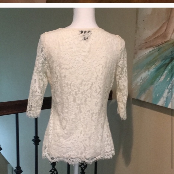 ❌Donated 11/30❌ Lace Top - Picture 2 of 2